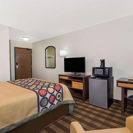 Мотель Super 8 By Wyndham Eau Claire I-94 Екстер'єр фото