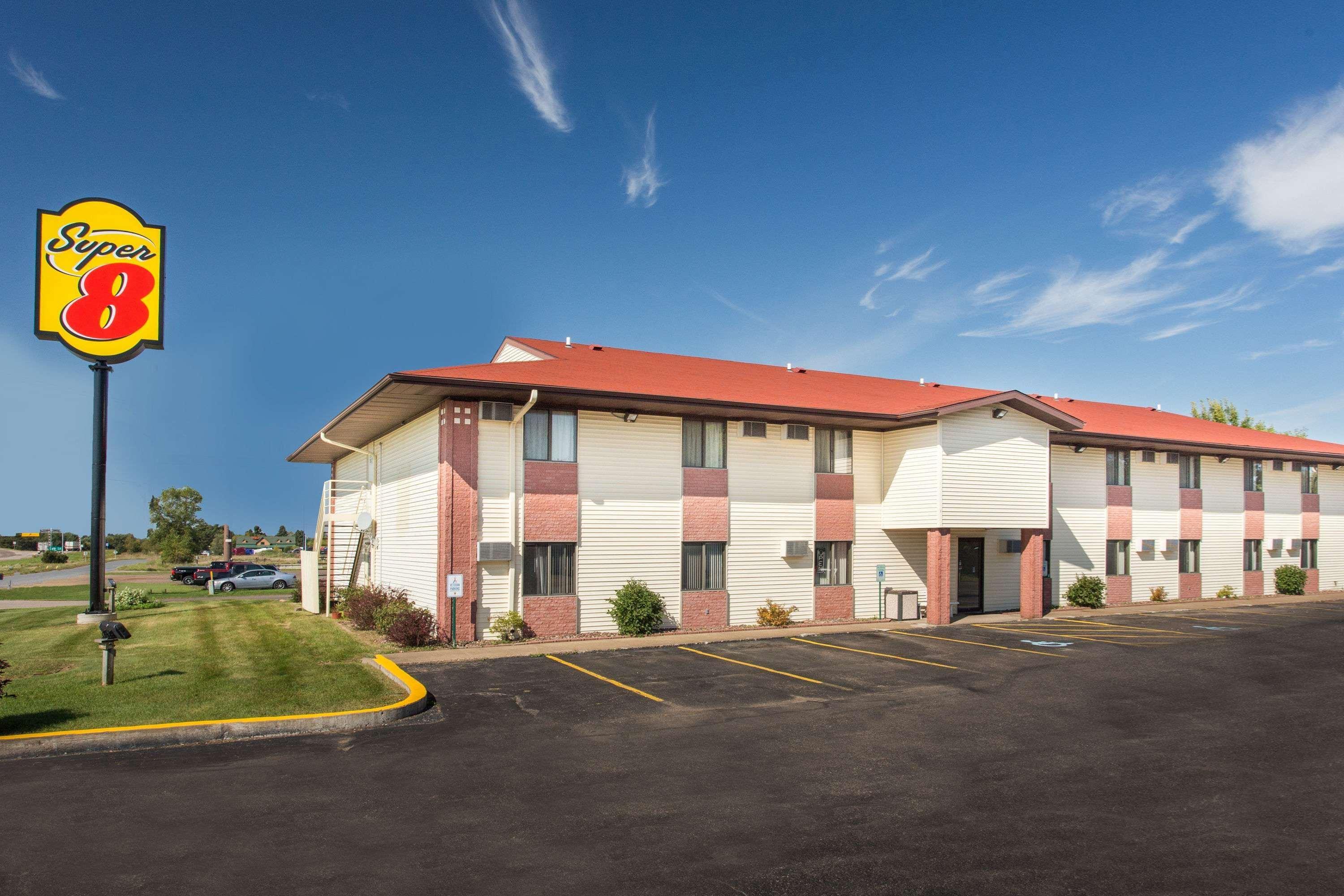 Мотель Super 8 By Wyndham Eau Claire I-94 Екстер'єр фото