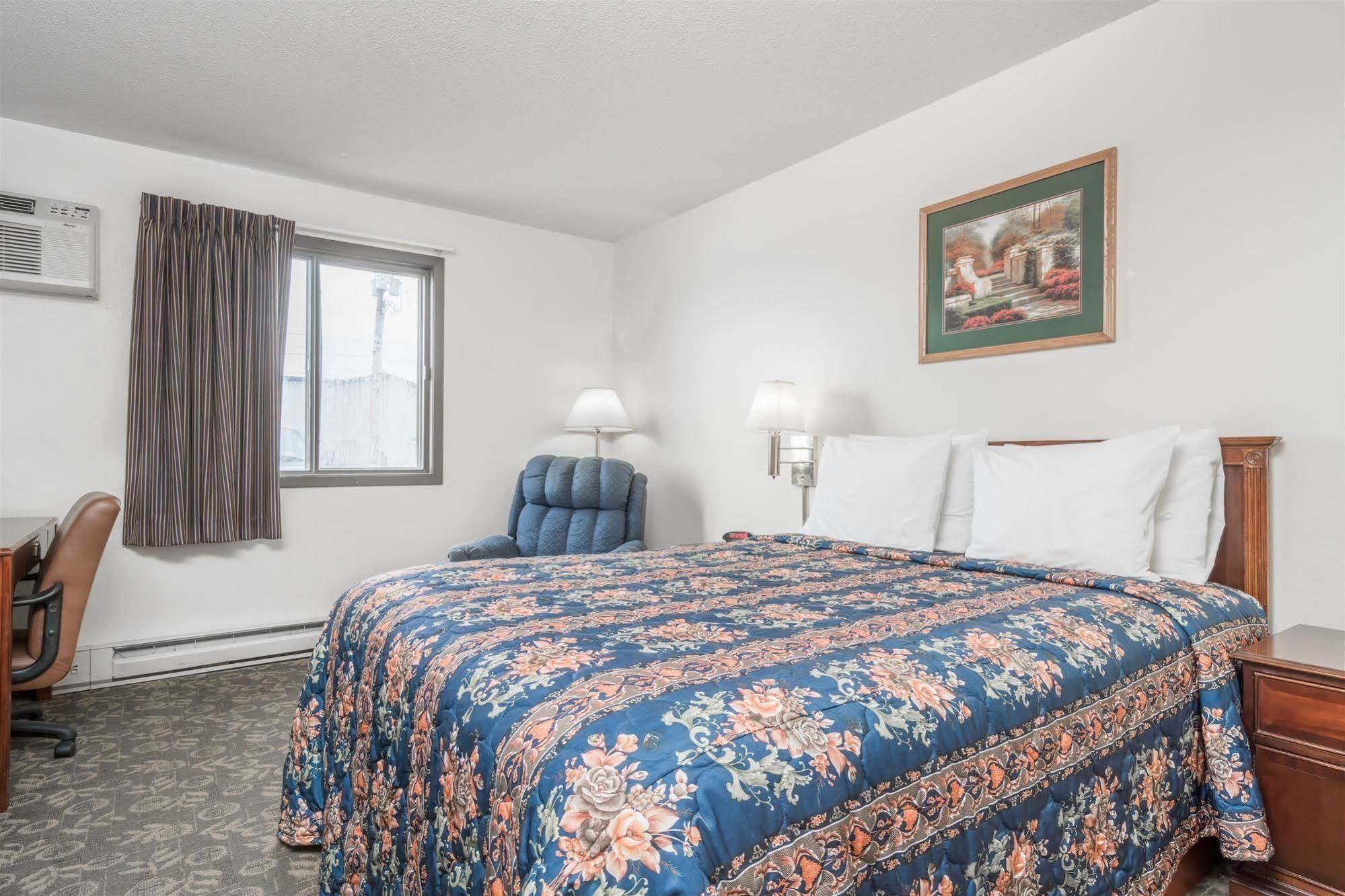 Мотель Super 8 By Wyndham Eau Claire I-94 Екстер'єр фото